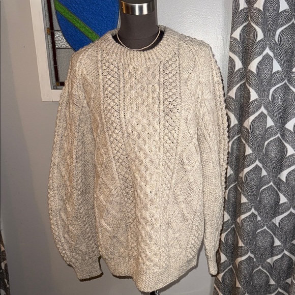 Crana Handknits 100% Pure New Wool Fisherman Cable Knit Crew Neck Sweater SZ L - Picture 2 of 8
